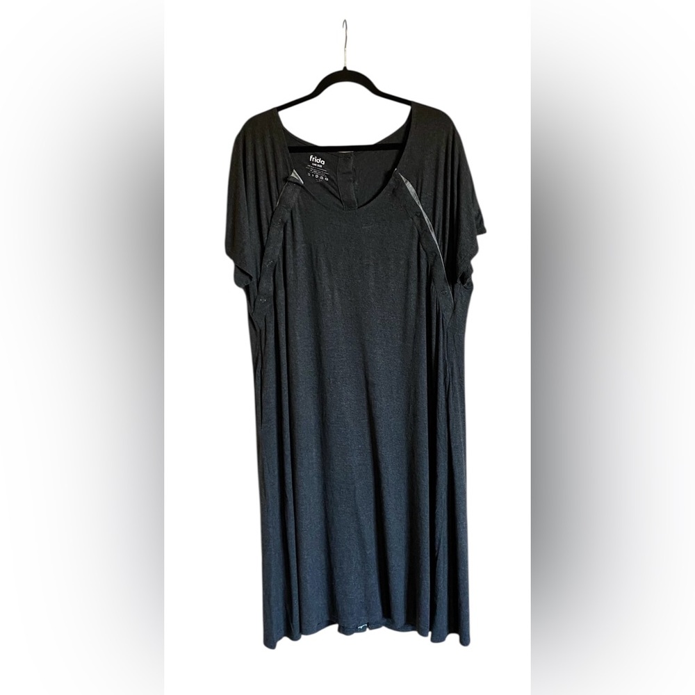 FRIDA Mom Delivery Breastfeeding Nursing Gown Gray One Size